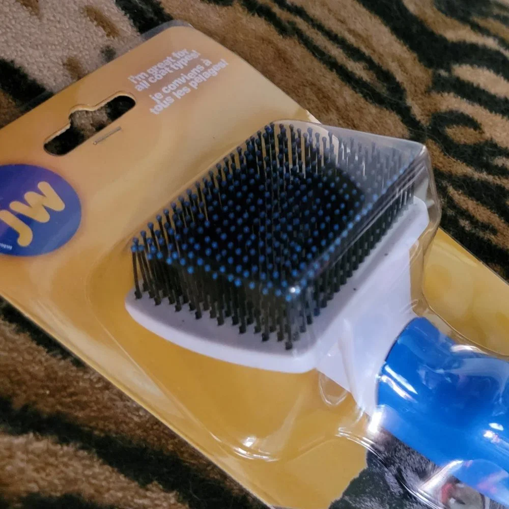 jw cat brush